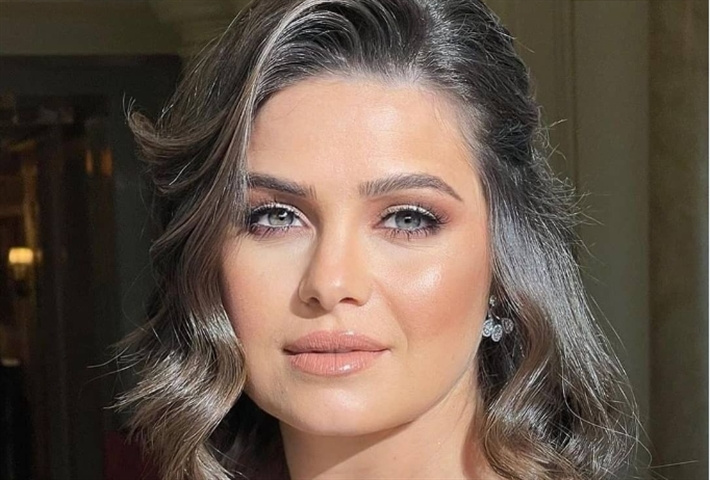 يسرا اللوزي: النضج لا يُقاس بالسن بل بالاستعداد الشخصي وتحمل المسؤولية.. 



