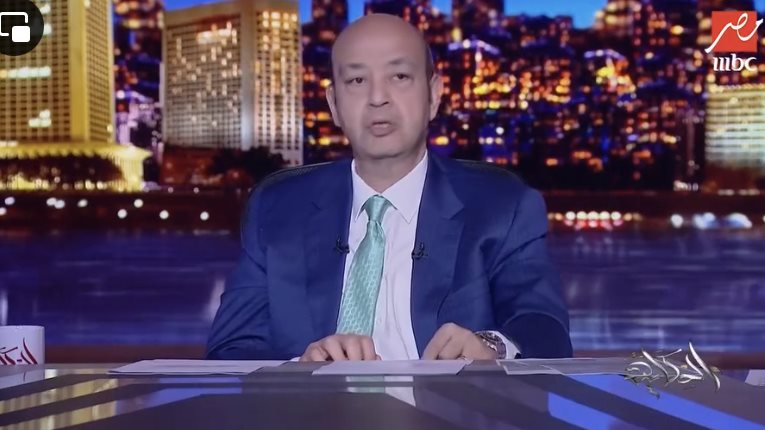 تعليق مثير من عمرو أديب على أزمة بوسى شلبى وأبناء محمود عبدالعزيز