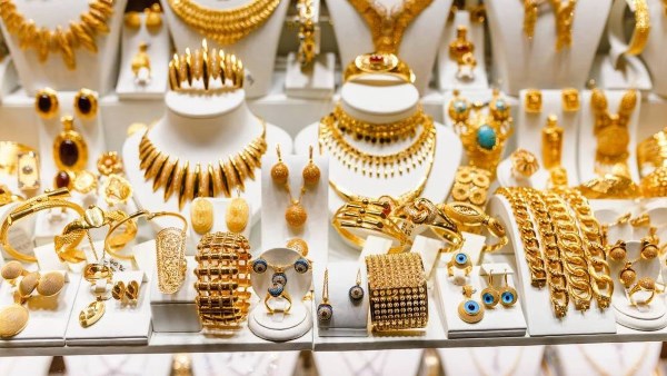 أسعار الذهب في مصر اليوم.. عيار 21 مفاجأة