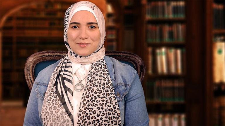 دينا أبو الخير: المرأة كان لها دور قوي في بداية الإسلام وتولت أمر الحسبة