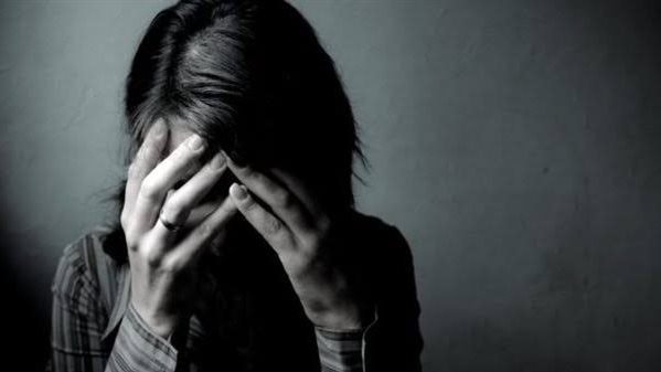 زوجة في دعوى خُلع: تحرش بصحبتي