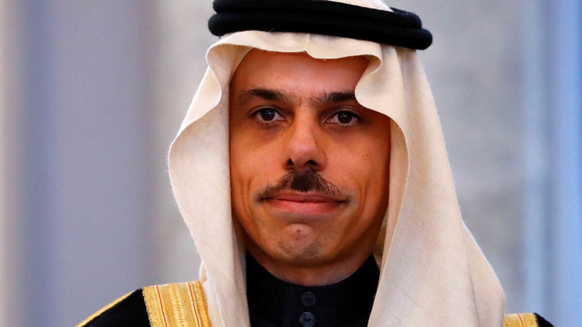 وزير الخارجية السعودي يزور الضفة الغربية لأول مرة منذ 1967