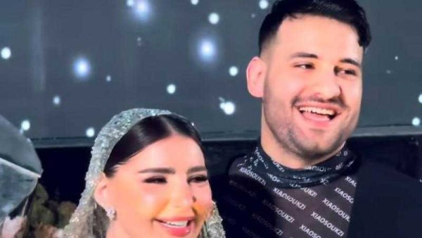 مش مسامحك بسبب الظلم.. مسلم: أنا ومراتي بنموت ياريت تدعولنا