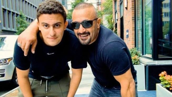 ياسين السقا يحتفل بعيد الأب برسالة لوالده: بحبك يا أعظم أب