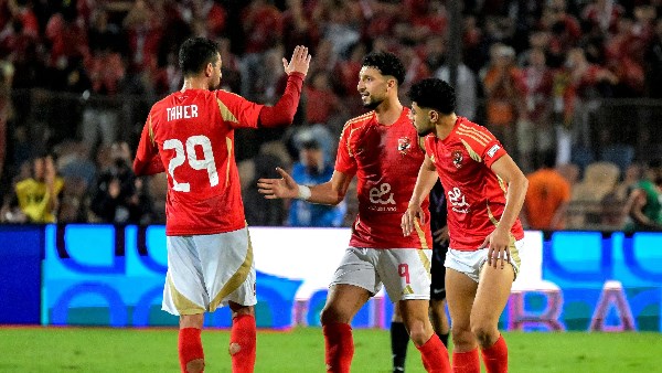 3 أهداف في دقيقتين.. بورتو يدرك التعادل مع الأهلي في مباراة مجنونة