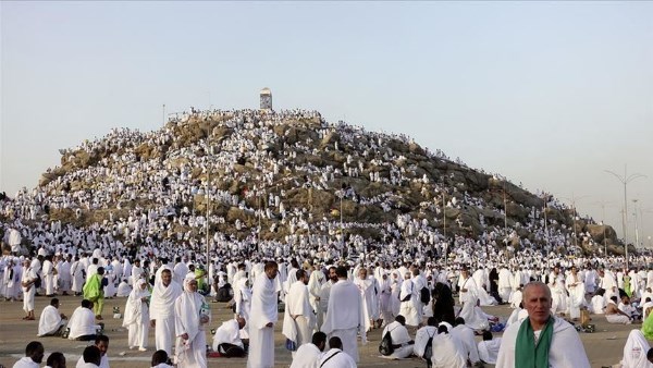  لبيك اللهم لبيك.. ماذا يقول الله للملائكة في يوم عرفة؟ اغتنموا هذه المكاقآت