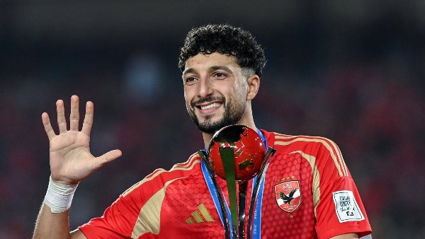 وسام أبوعلي على أعتاب الرحيل عن الأهلي
