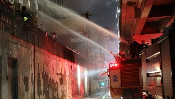 بينهم 7 شرطيين.. ننشر أسماء 39 مصابا في حريق سنترال رمسيس| مستندات